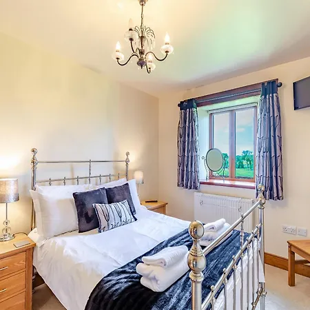 Warth Barn - Uk44211